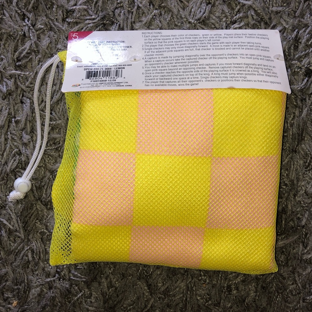 Lemon and Lime Checkers Game, New - Picture 2 of 5